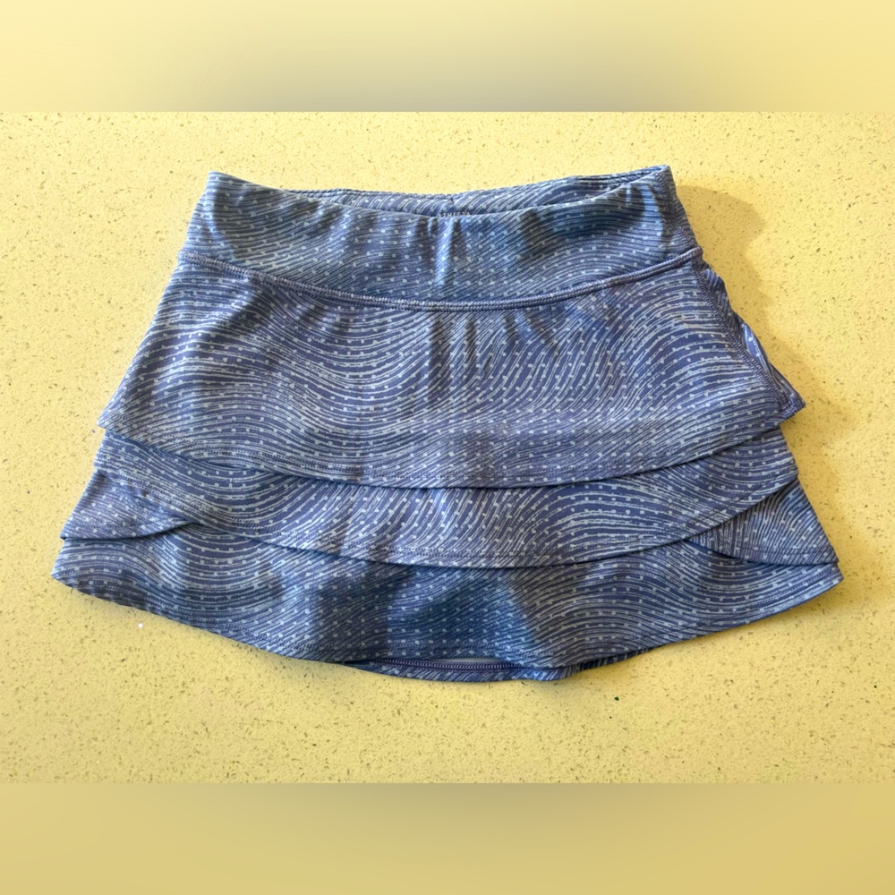 Athleta Girl Swing Skort, size small. Like new condition, only worn a few times